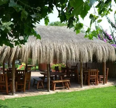 Marila' Farm stay *